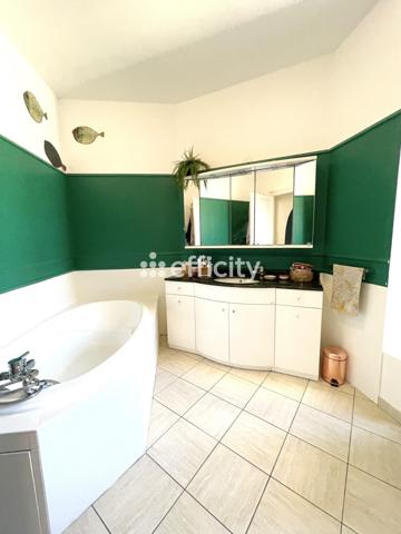 Appartement 6 pièces - 153 m²