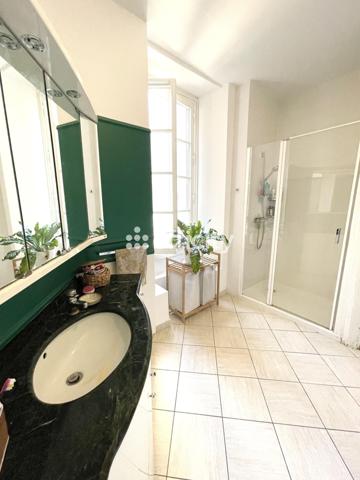 Appartement 6 pièces - 153 m²