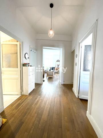 Appartement 6 pièces - 153 m²
