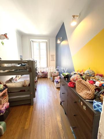 Appartement 6 pièces - 153 m²