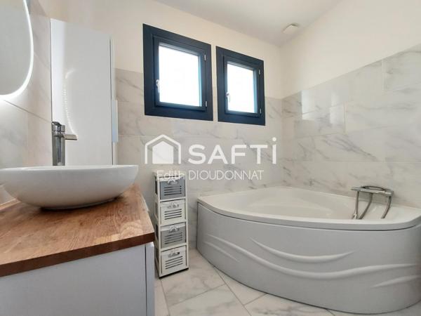 Maison individuelle sur 2 niveaux entièrement rénovée