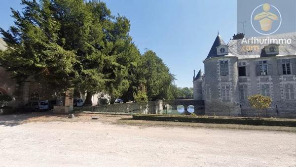 Vente                                                      Appartement
                        
                     1 pièces                      26 m2                     à Avaray