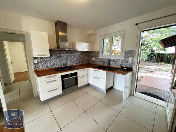 Maison à louer 5 pièces 99.85m² Mont-de-Marsan (40000)