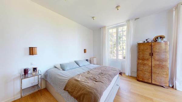Appartement 4 pièces 151.7 m2