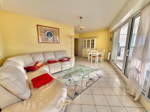 Appartement 3 pièces - Minimes €350 000 ** - Référence MR664D