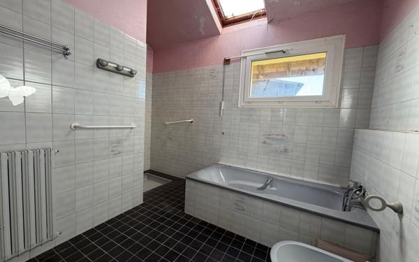 Maison à vendre    4 pièces • 135 m2 Mugron