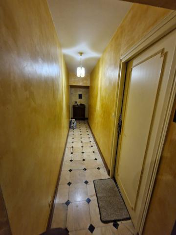 Ensemble de 2 MAISONS MITOYENNES sur SOUS-SOL sur TERRAIN de 4207m²