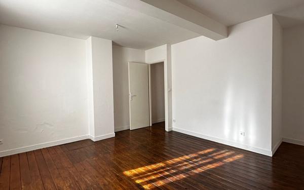 Maison à louer    3 pièces • 61,37 m2 Longages