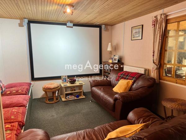 Maison à TORCE-VIVIERS-EN-CHARNIE, 53270 - 6 pièces 179m²