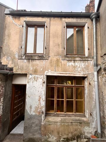 🏡 Ensemble immobilier polyvalent – Fort potentiel d’investissement et d’aménagement à Boulogne-Sur-Mer 🏠