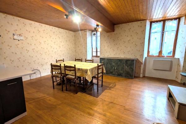 Maison 6 pièces 265 m²