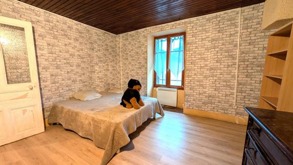 Maison 6 pièces 265 m²
