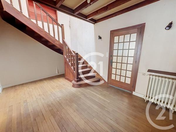 Maison à vendre  3 pièces - 191 m 2   JARNAC  - 16