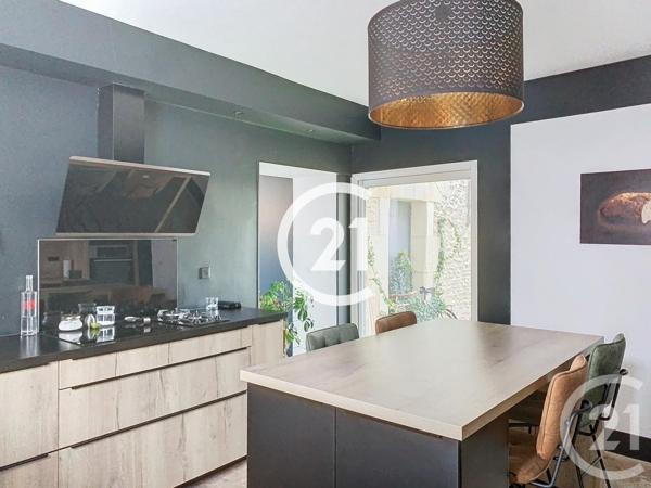 Maison à vendre  6 pièces - 200 m2 COGNAC - 16