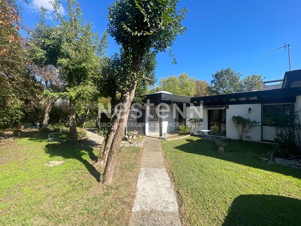 Maison Talence Forum-haut carré plain pied 147m2 terrain de 850 m2