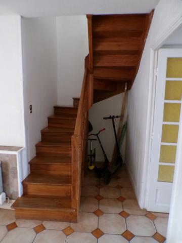 Grande Maison Familiale 138m² avec Jardin et Piscine à Fendeille