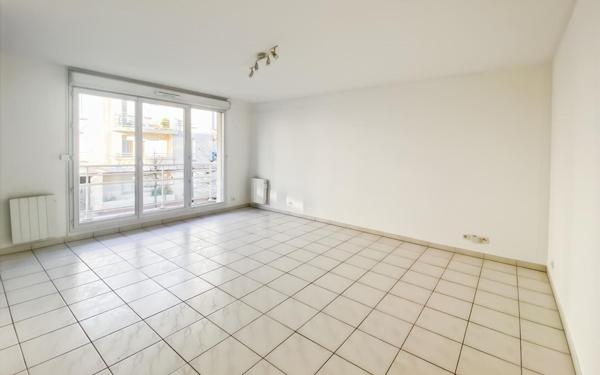 Appartement à vendre    2 pièces • 41,79 m2 Corbeil-Essonnes