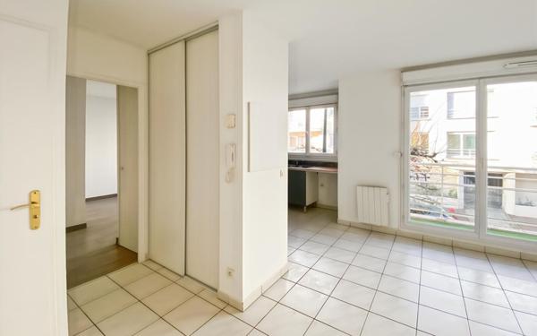 Appartement à vendre    2 pièces • 41,79 m2 Corbeil-Essonnes