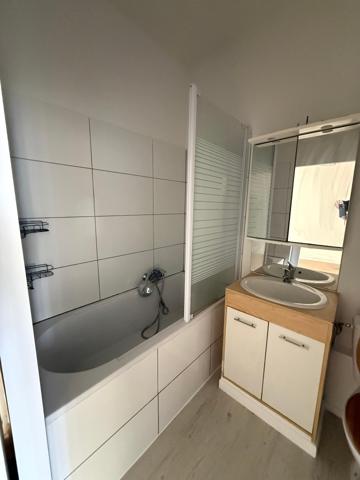 F3 de 55 m² à Hayange avec 2 chambres et parking