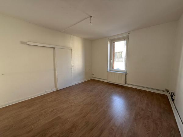 F3 de 55 m² à Hayange avec 2 chambres et parking