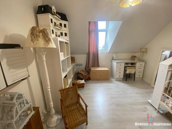 Maison 94 m² à Fougères avec jardin et garage