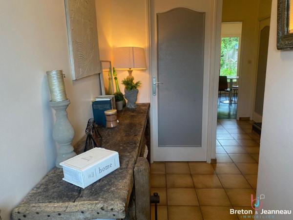 Maison 94 m² à Fougères avec jardin et garage