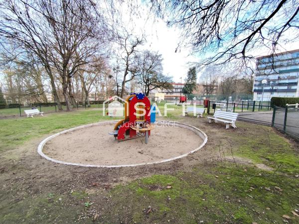 Appartement 4 pièces, 2 chambres, refait à neuf