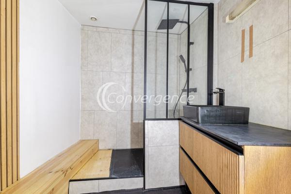 Appartement
                                                                                                                                                                                                                                                                                                                        2 pièce(s)                                                                                                                                                                                                          1 chambre(s)                                                                                                                                                                                                          42.63  m²