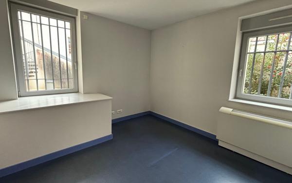 Maison à vendre    6 pièces • 180 m2 Chaussin