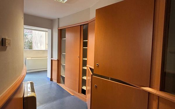 Maison à vendre    6 pièces • 180 m2 Chaussin