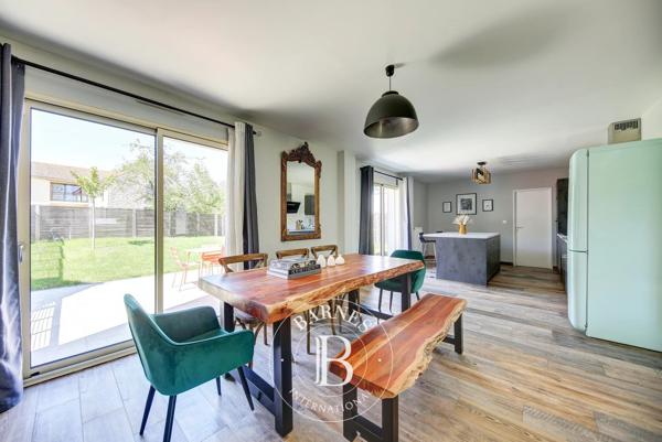 Fontenay-le-Fleury, Maison 7 Chambres -  173 m² à vendre