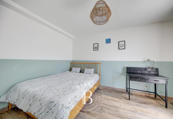 Fontenay-le-Fleury, Maison 7 Chambres -  173 m² à vendre