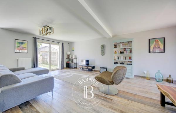 Fontenay-le-Fleury, Maison 7 Chambres -  173 m² à vendre
