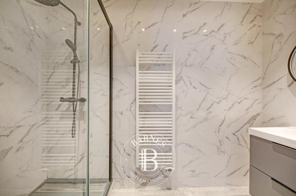 Fontenay-le-Fleury, Maison 7 Chambres -  173 m² à vendre