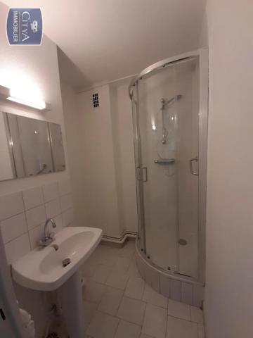 Appartement à louer 2 pièces 56.88m² Villeurbanne (69100)
