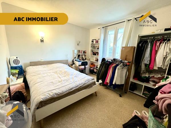 Orange (84100) Appartement avec grand jardin et place de parking privative