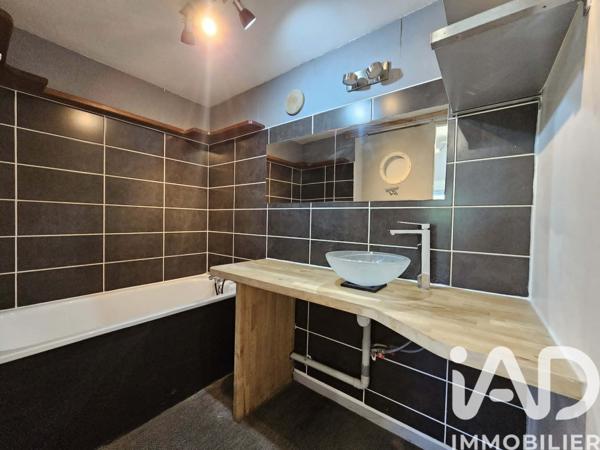 Immeuble à vendre 212 m² Merville