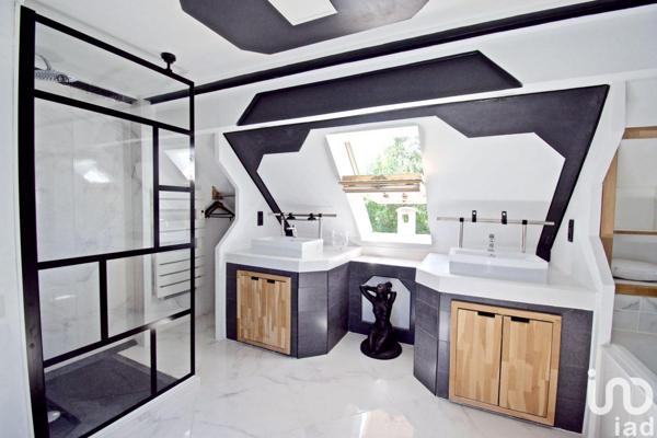 Maison à vendre 11 pièces 191 m² Saint-Germain-lès-Arpajon