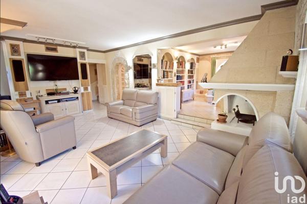 Maison à vendre 11 pièces 191 m² Saint-Germain-lès-Arpajon
