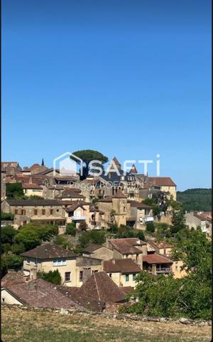Superbe maison en pierres rénovée dans la jolie bastide de BELVES