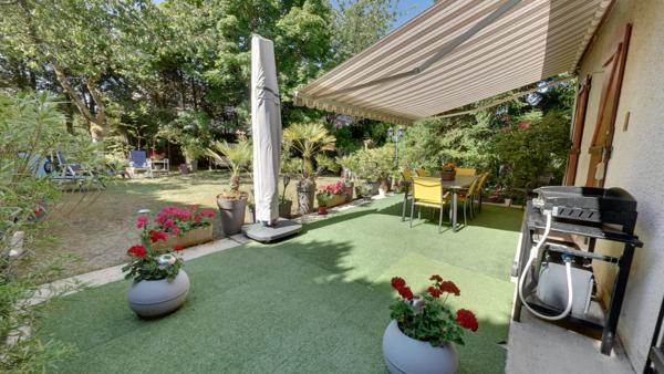 SANTENY - PAVILLON FAMILIAL AU CALME !