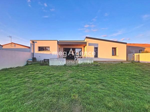 Maison à LA POITEVINIERE, 49510 - 5 pièces 98m²