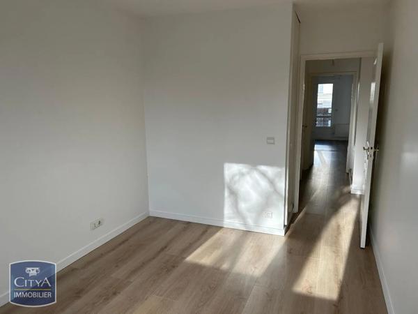 Appartement à louer 4 pièces 92.8m²
