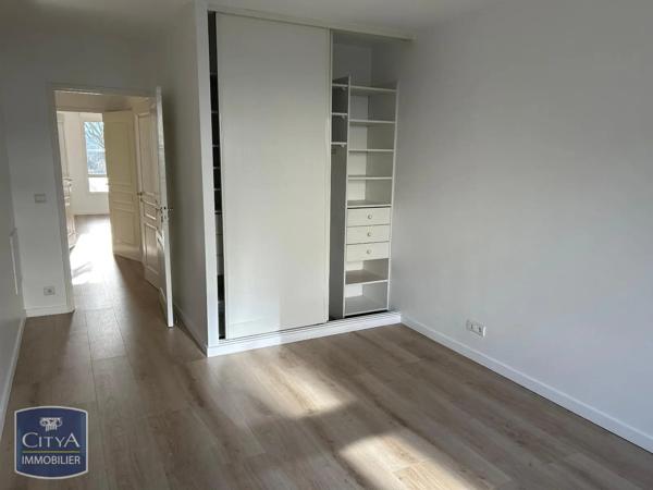Appartement à louer 4 pièces 92.8m²