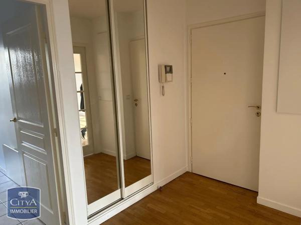 Appartement à louer 4 pièces 92.8m²