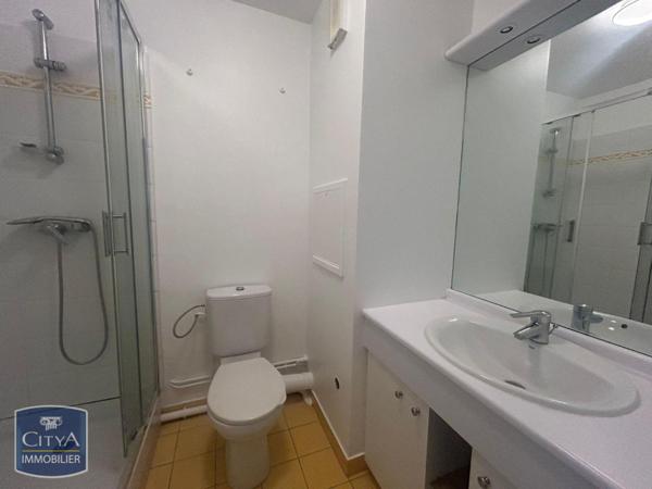 Appartement à louer 4 pièces 92.8m²