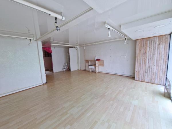 ideal investisseur , commerçant, immeuble R+1,maison,appartement