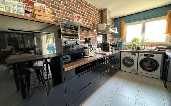 Maison à vendre    4 pièces •  Saint-Augustin