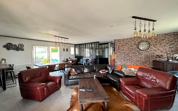 Maison à vendre    4 pièces •  Saint-Augustin