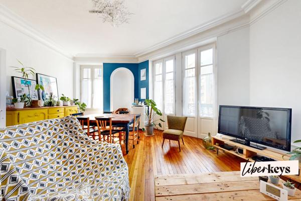 APPARTEMENT DE CHARME - T3 - TERRASSE ET GARAGE 